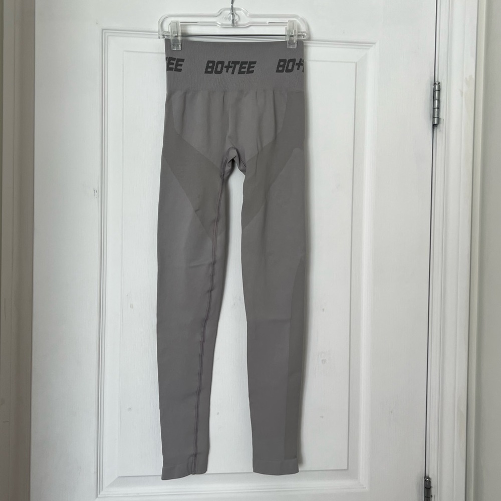 Oh Polly
Seamless High Waist Leggings in grey